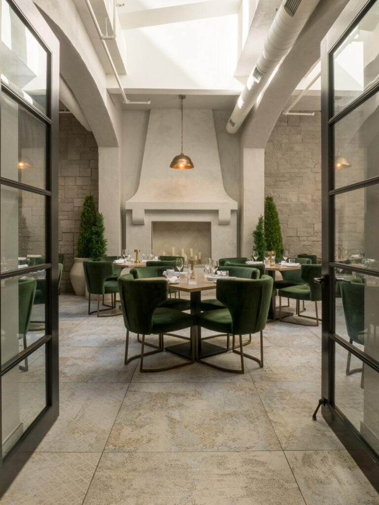 231002-125457-HEIST-021671-HDR