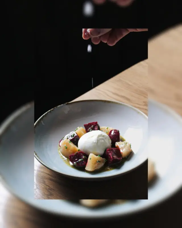 This one disappears fast.

Creamy burrata, earthy roasted beets, and pistachio gremolata bring the perfect balance of texture and flavour.

Available while it lasts. Book your table: https://ow.ly/liLi50XT7LN