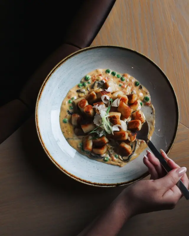 Some dishes are meant to be savoured slowly.

Elevate your dinner tonight with our Pan Roasted Gnocchi: perfectly crisped gnocchi, seasonal vegetables, silky garlic crema, and Grana Padano for that extra touch of indulgence. Sophisticated comfort at its finest. 🍽️

Don’t just scroll… taste. Book your spot tonight through the link in our bio.